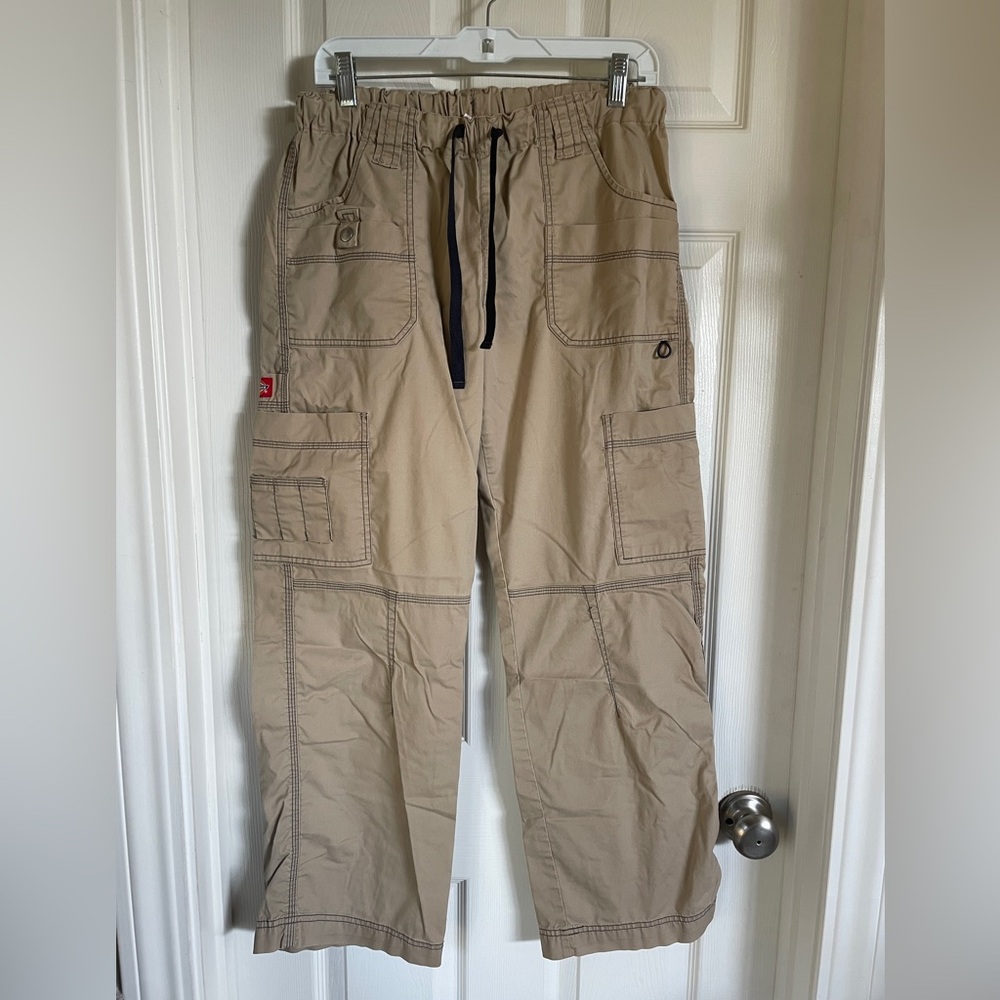 Dickies - unisex khaki cargo pants, size M
